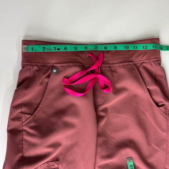 COPY - FIGS Scrub Set Catarina One-Pocket Scrub Top Zamora Jogger Pants XSP Mau… - Picture 10 of 16